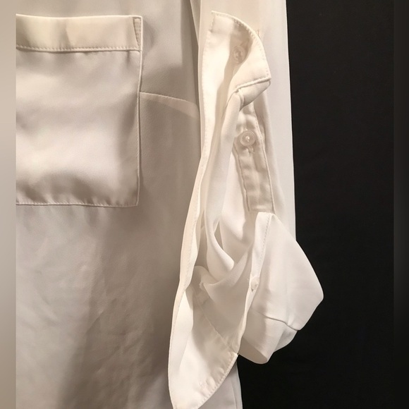🆕🤍EXPRESS SHEER LOW CUT BUTTON UP SHIRT SLIM FIT SIZE MED DRESS UP OR DOWN!🤍 - Picture 2 of 10